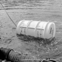 AP1-88 hovercraft with SAS undergoing lifeboat trials